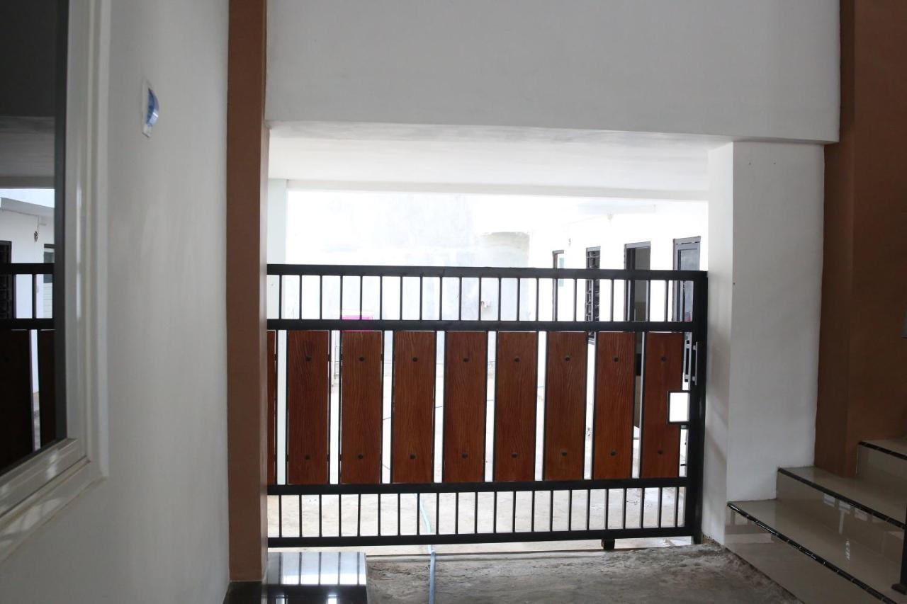 Reddoorz Syariah Near Suncity Mall Madiun Dış mekan fotoğraf