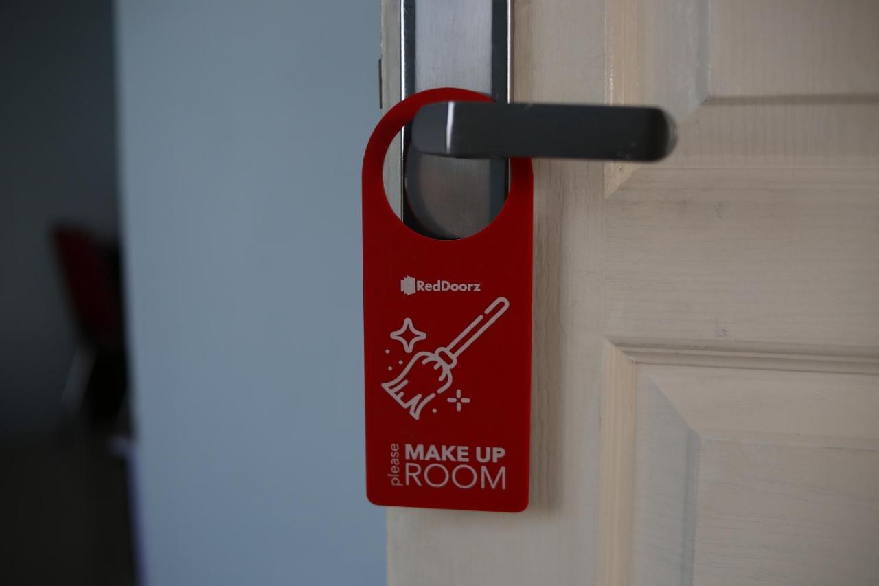 Reddoorz Syariah Near Suncity Mall Madiun Dış mekan fotoğraf