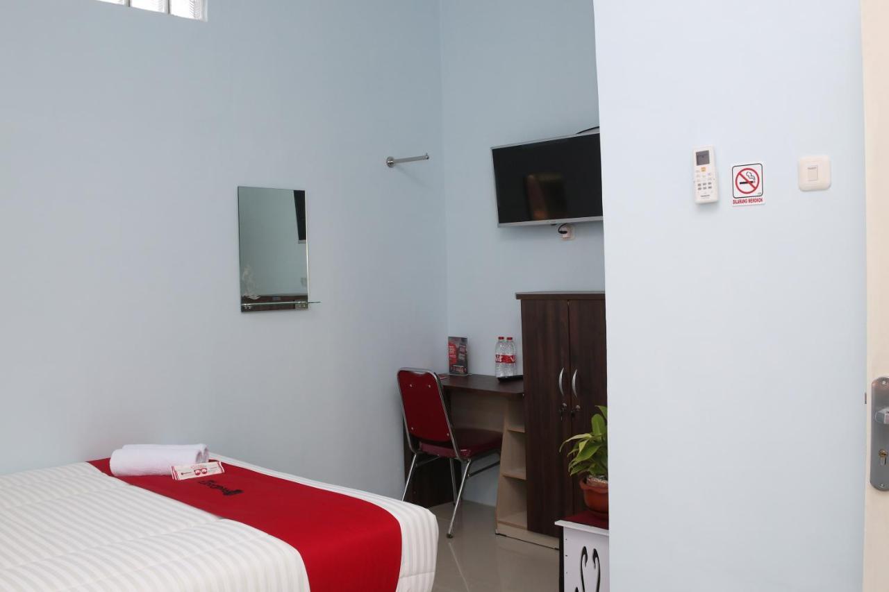 Reddoorz Syariah Near Suncity Mall Madiun Dış mekan fotoğraf