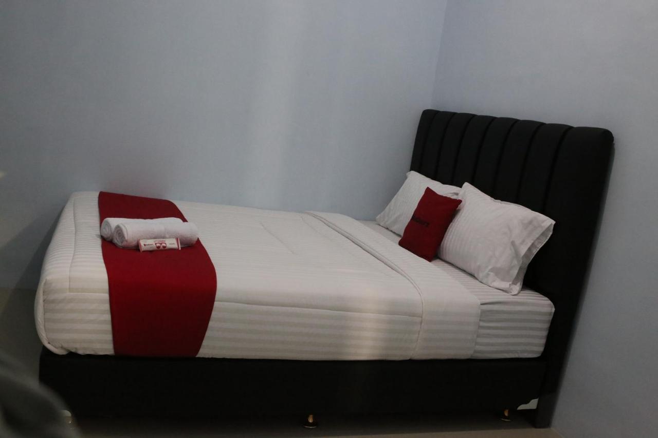 Reddoorz Syariah Near Suncity Mall Madiun Dış mekan fotoğraf
