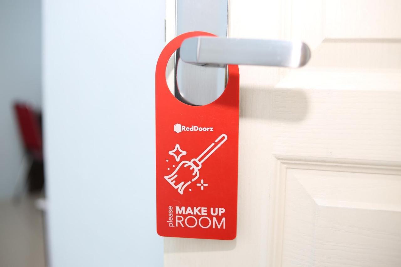 Reddoorz Syariah Near Suncity Mall Madiun Dış mekan fotoğraf