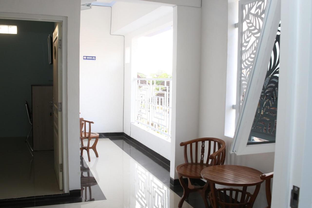 Reddoorz Syariah Near Suncity Mall Madiun Dış mekan fotoğraf
