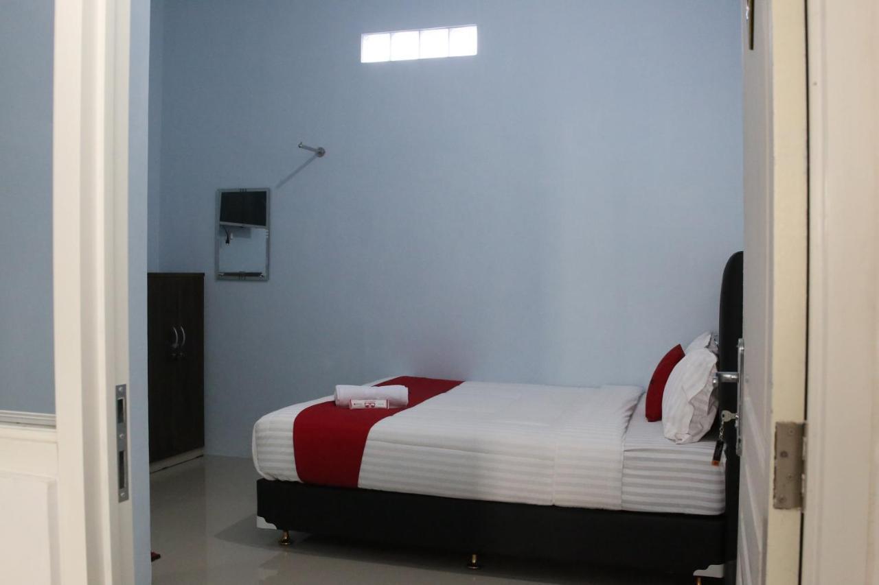 Reddoorz Syariah Near Suncity Mall Madiun Dış mekan fotoğraf