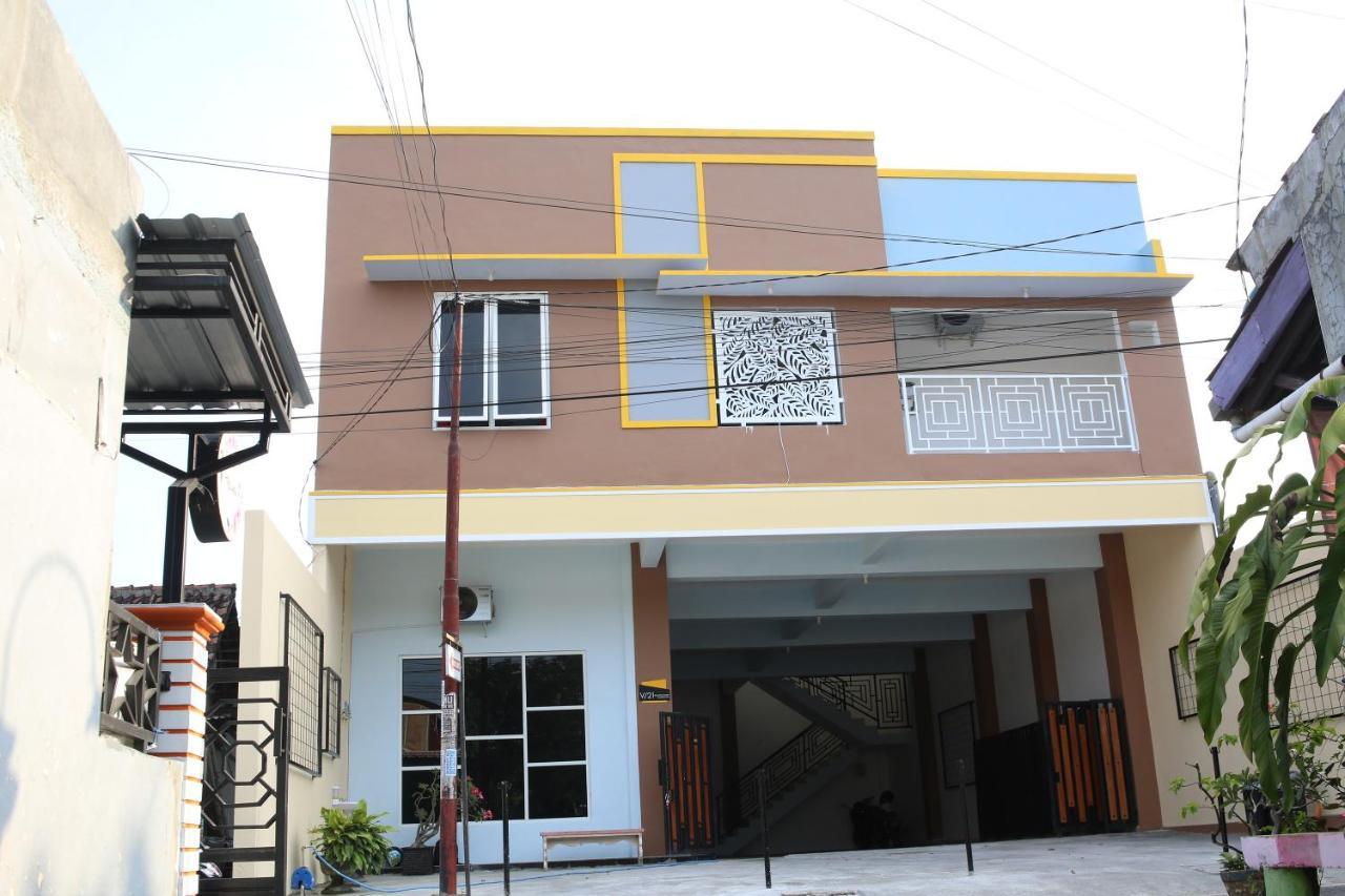 Reddoorz Syariah Near Suncity Mall Madiun Dış mekan fotoğraf