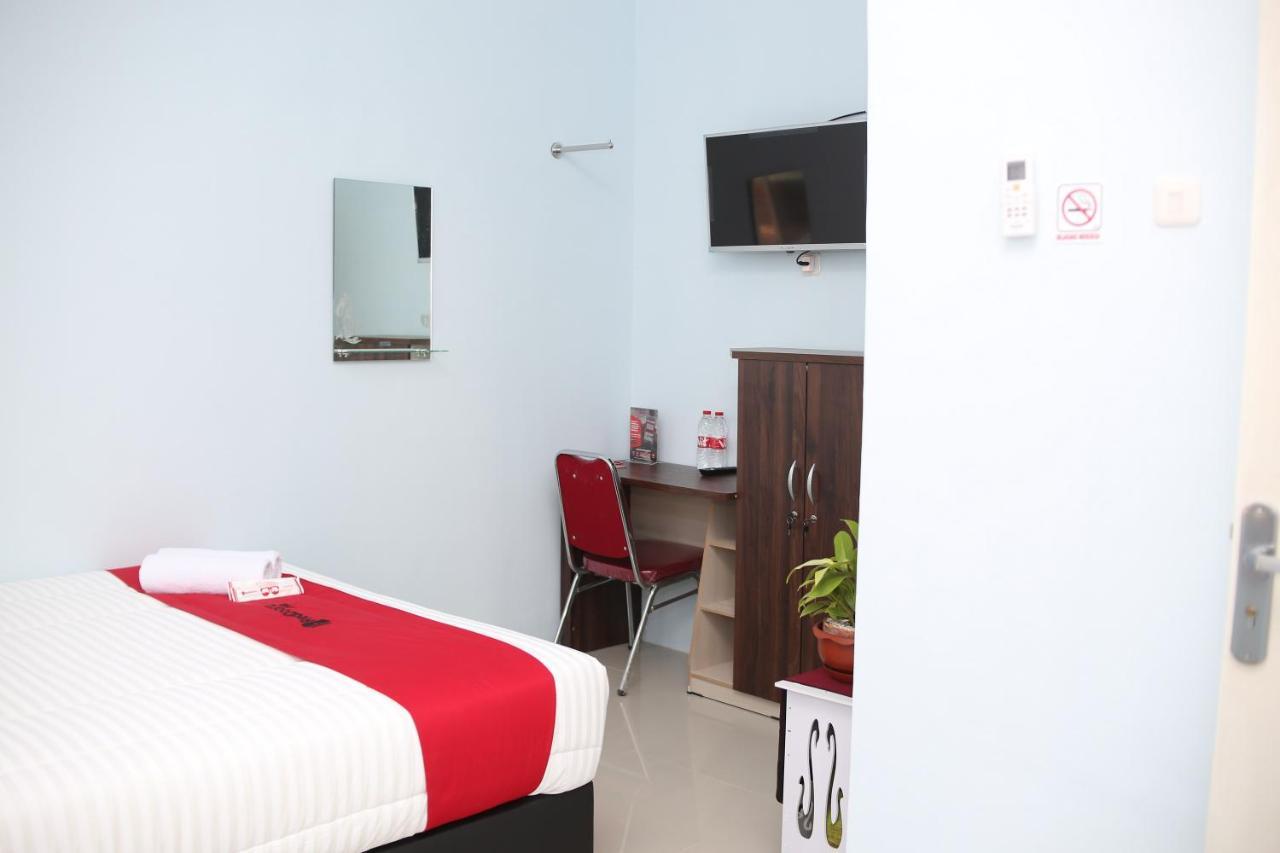 Reddoorz Syariah Near Suncity Mall Madiun Dış mekan fotoğraf