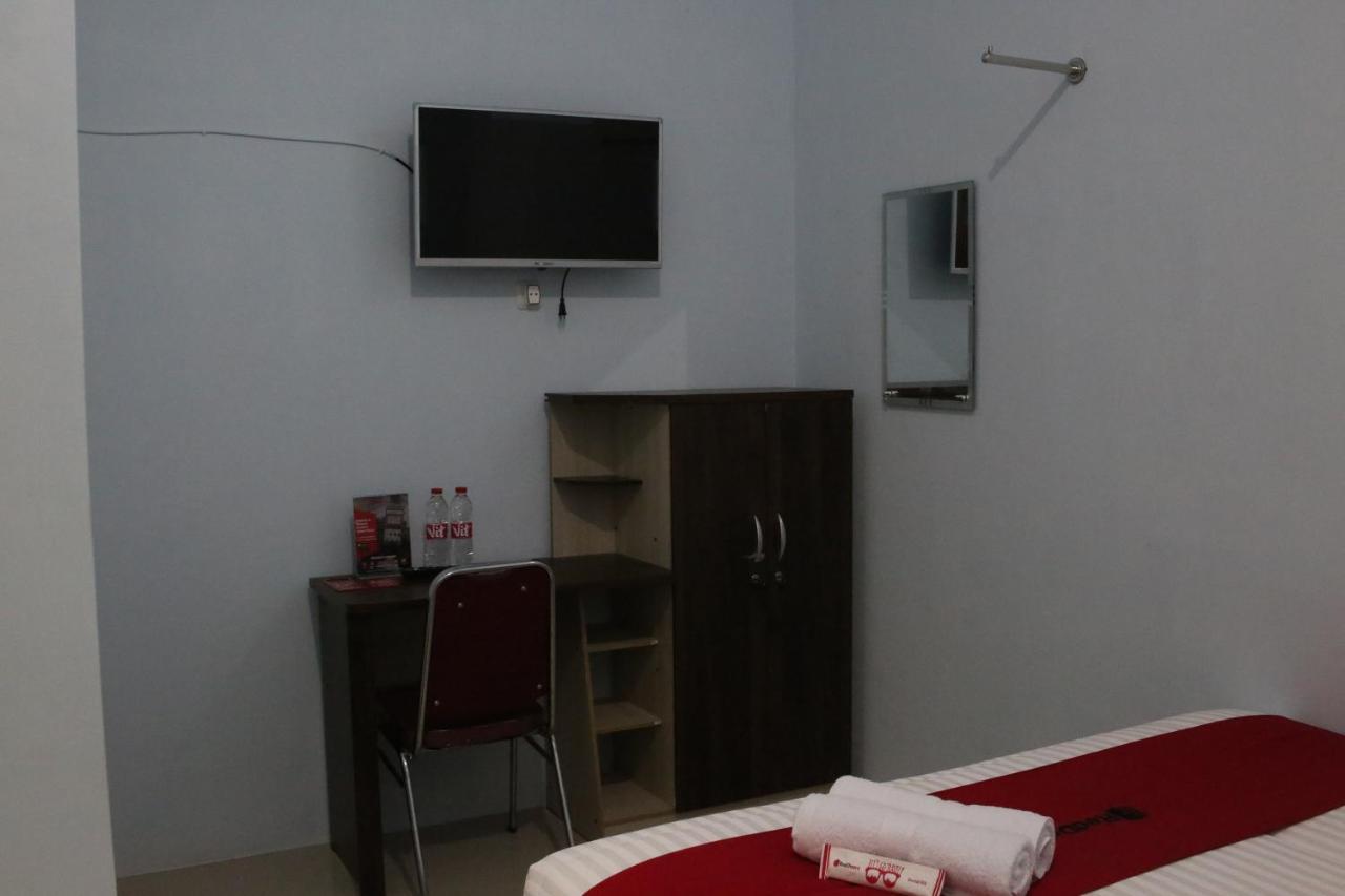 Reddoorz Syariah Near Suncity Mall Madiun Dış mekan fotoğraf
